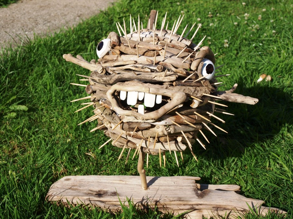 Driftwood sculpture &copy; Andy Sinclair